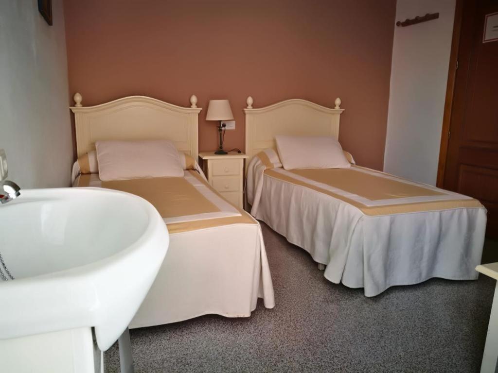 Pension La Sierra Кортес-де-ла-Фронтера Экстерьер фото