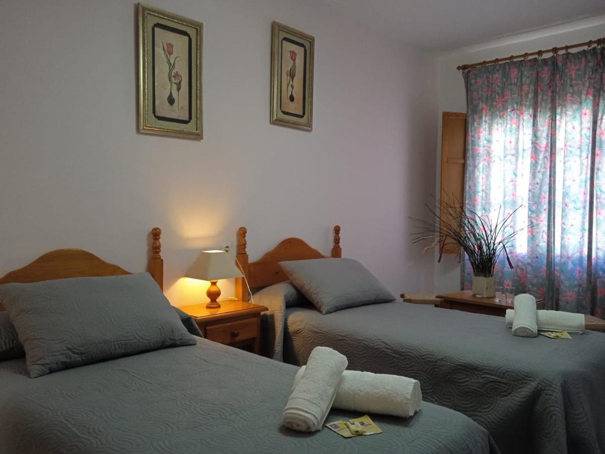 Pension La Sierra Кортес-де-ла-Фронтера Экстерьер фото